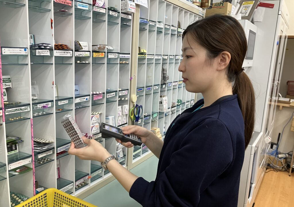 夏バテ対策コラムを監修したテック調剤薬局の薬剤師 柴田茉奈